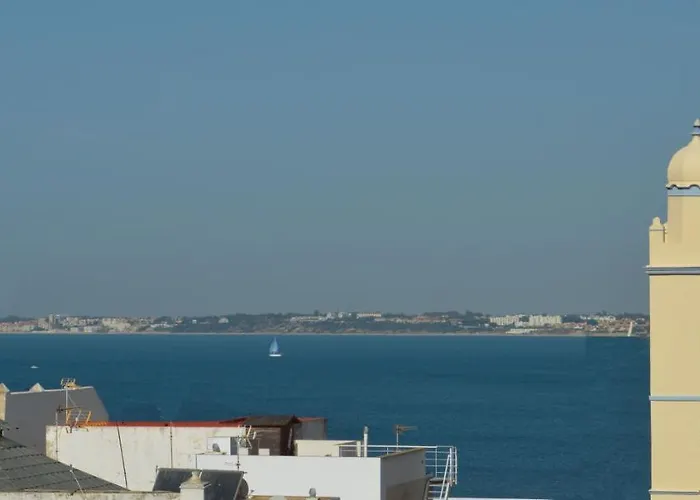 El Mirador De Apartment *